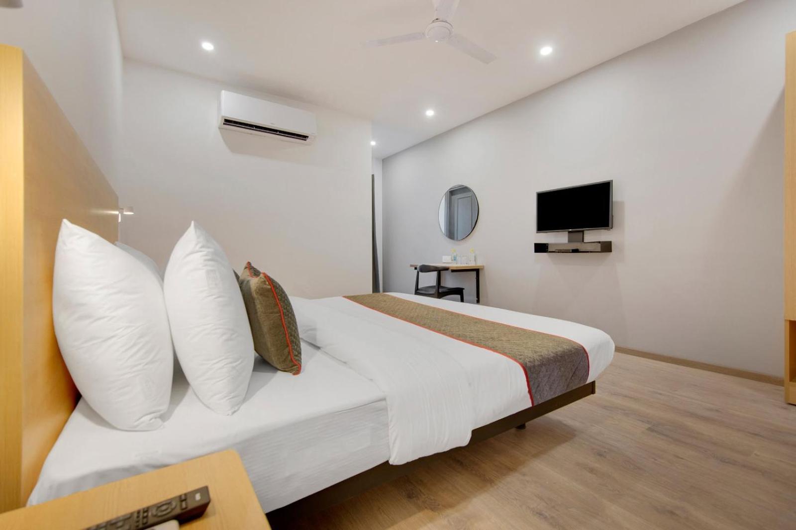Hotel Aerotech Near Delhi Airport New Delhi Exterior photo